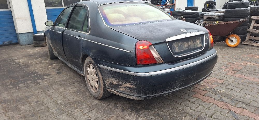 Caly Rover 75 na części