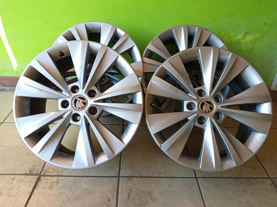 oryginalne alufelgi  Skoda Superb II