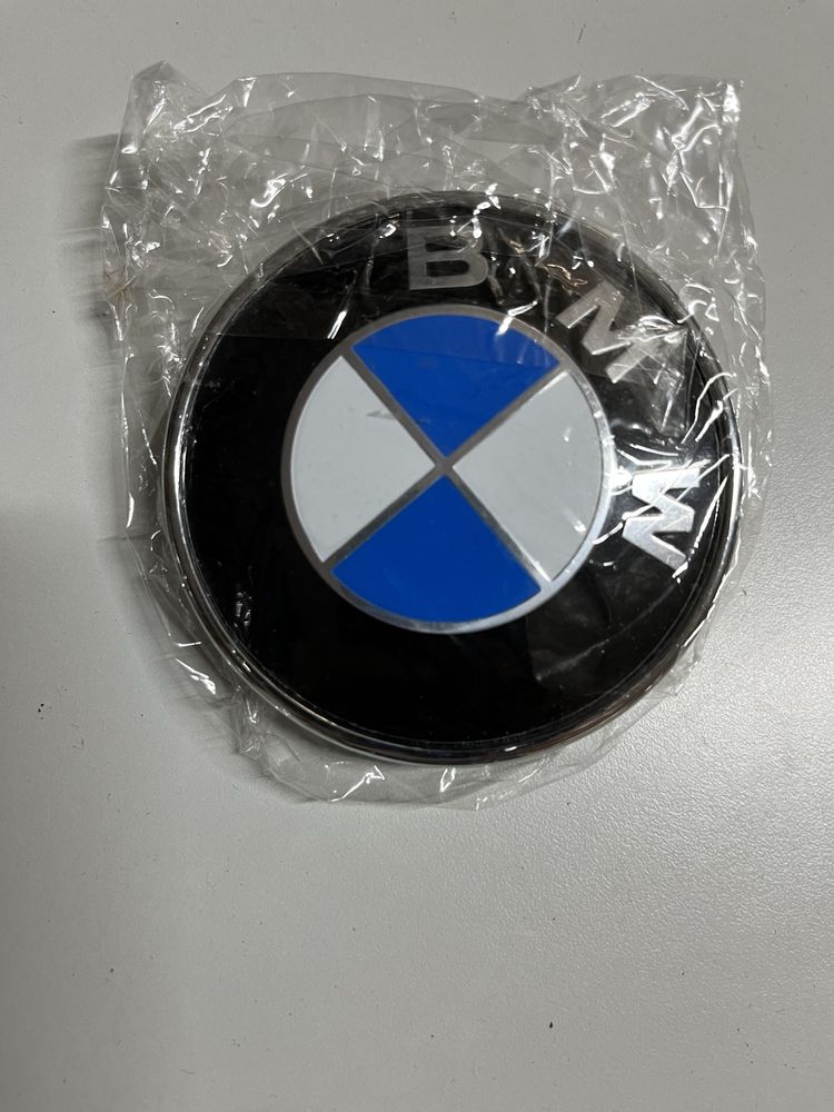 BMW logo carro novo