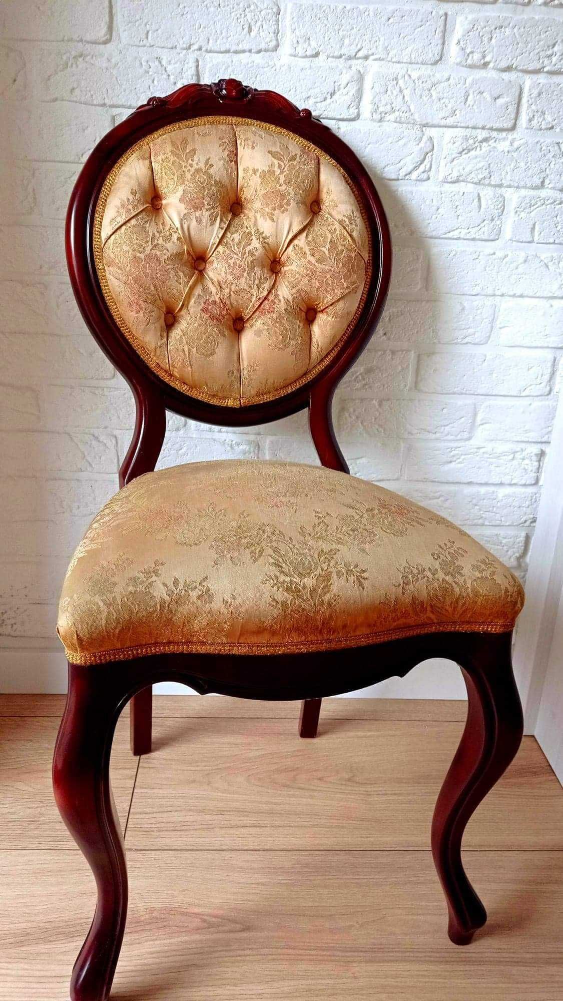 Krzesło zabytkowe