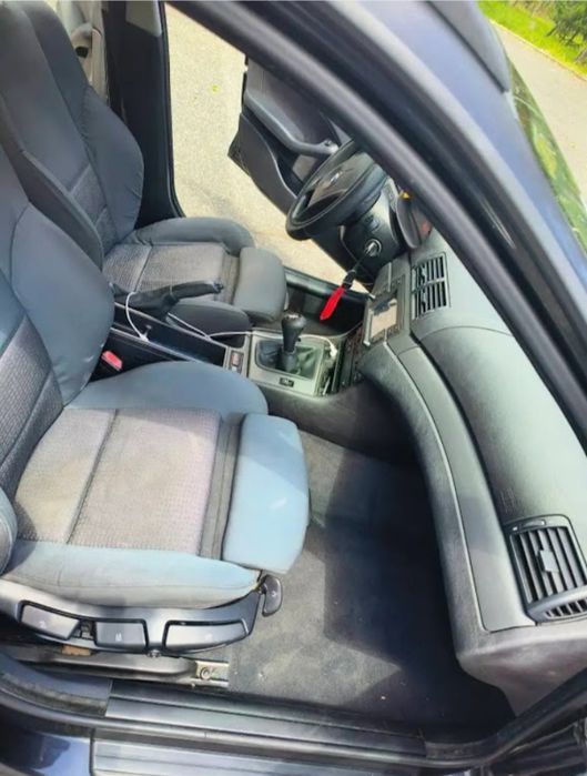BMW 320D tourig 150cv  2004