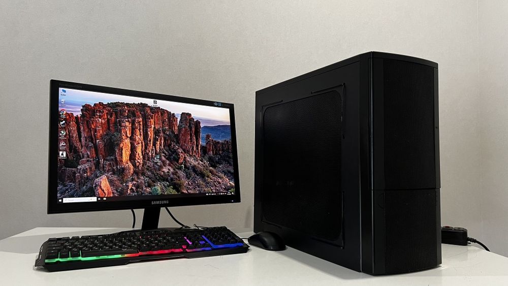 Комп'ютер ПОВНИЙ КОМПЛЕКТ ігровий пк ssd монітор