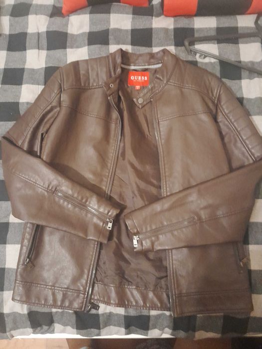 Casaco Guess, tamanho S, Novo