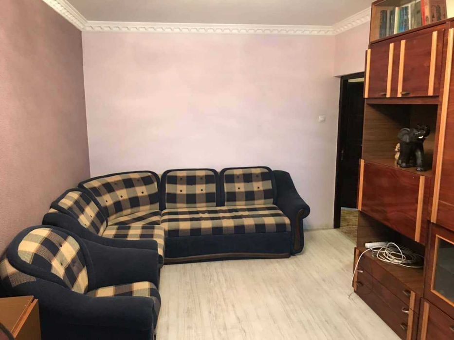3-кімнатна біля М Теремки 1, довгострокова аренда