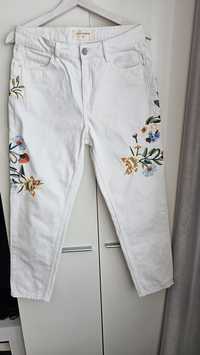 Spodnie damskie z haftem Reserved r.38