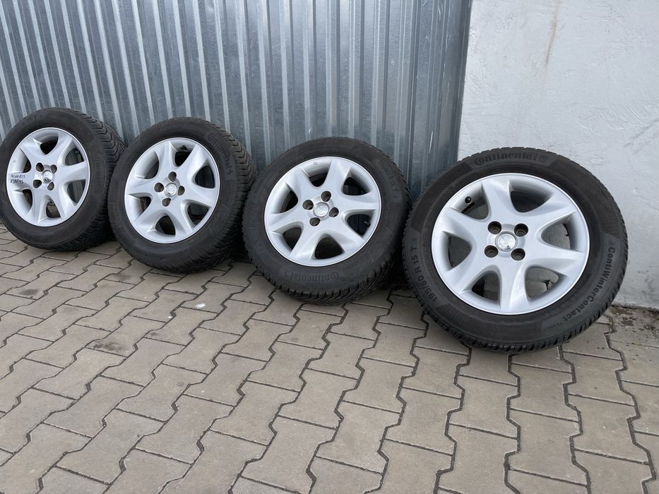 Диски 4/100 R15 6J ET45 TOYOTA + 195/60R15 Continental зима