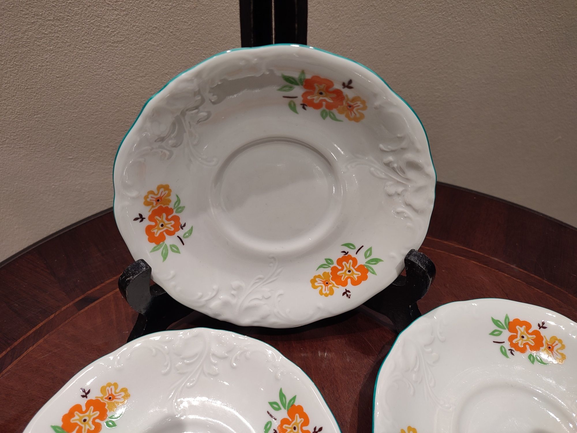 Śliczny stary zestaw sześciu spodków porcelana Wawel Krzysztof Wałbrzy