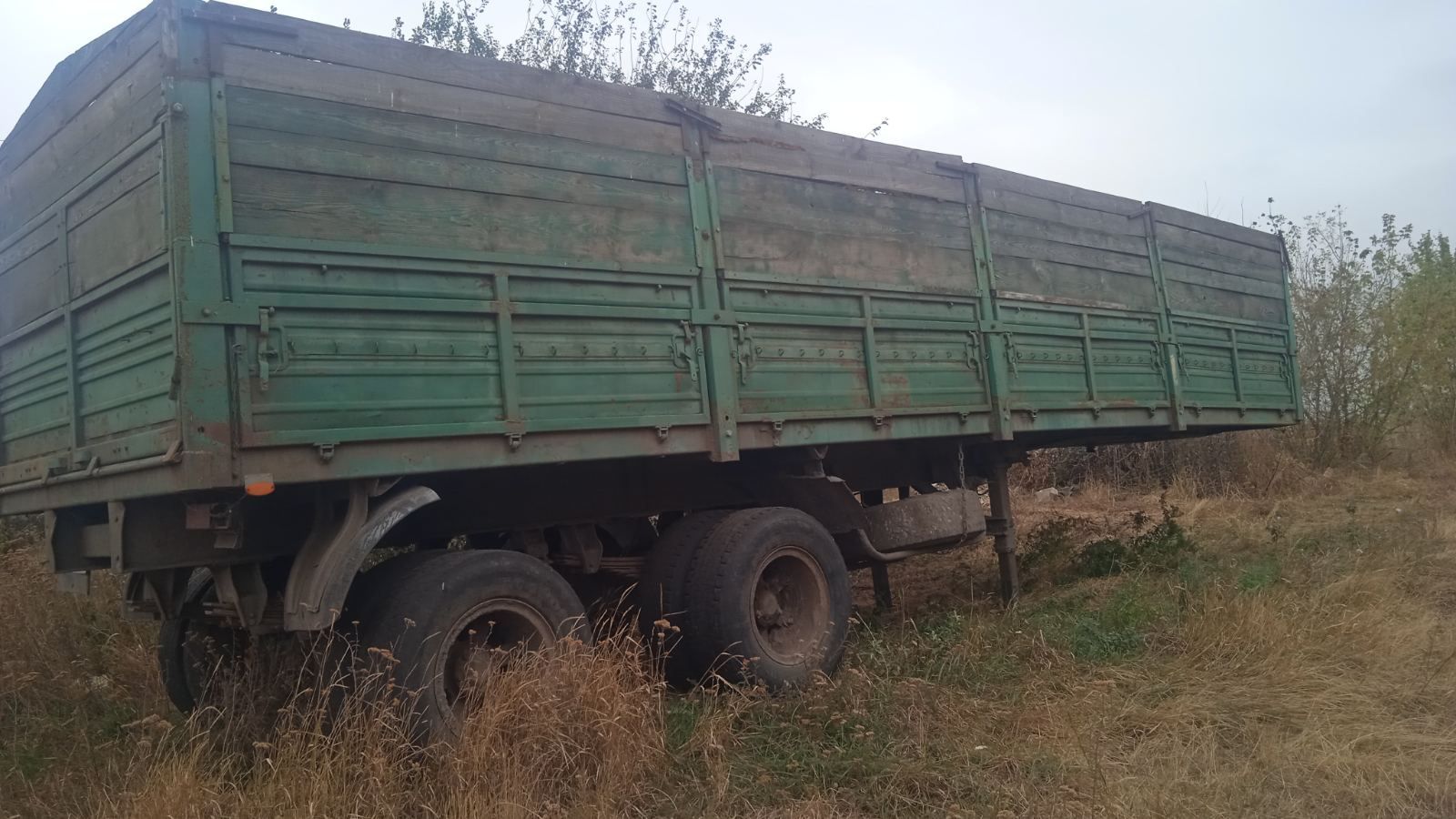 Продам напівпричеп