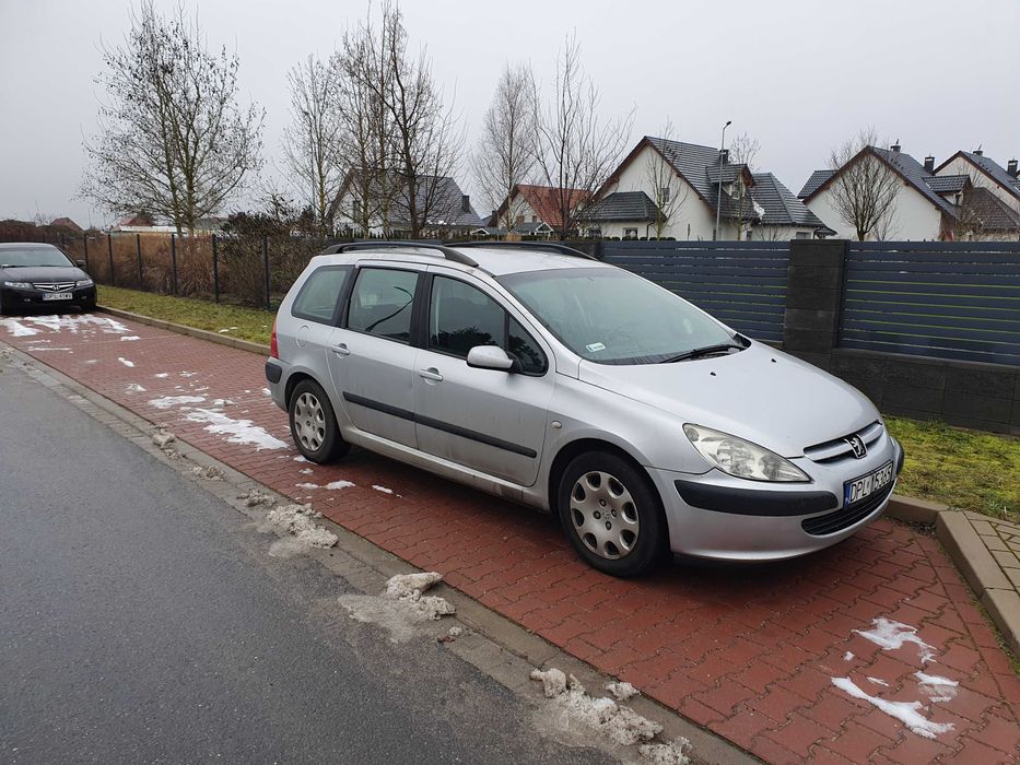 Peugeot 307 Kombi 1,4 sprzedaję jako uszkodzony
