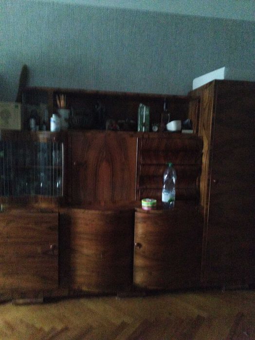 Продам сервант дерев'яний 50х років