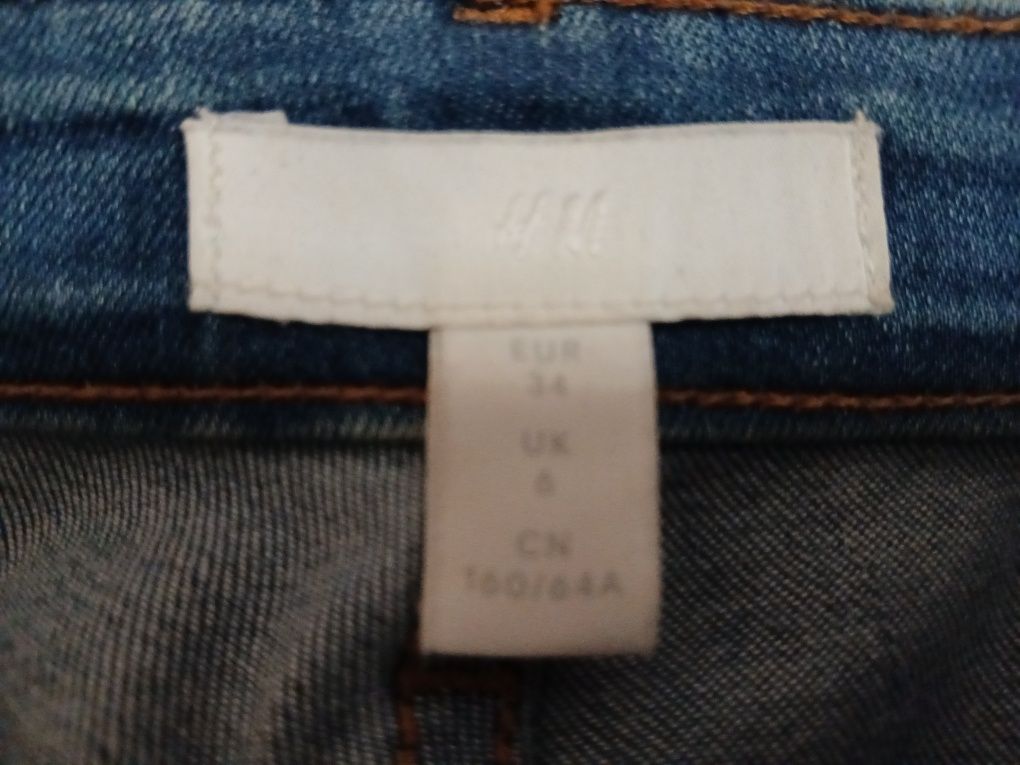 Calça de ganga tam 34 marca H&M