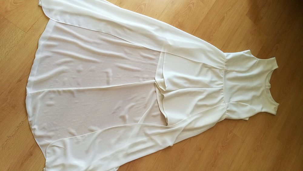 Cudny, biały kombinezon