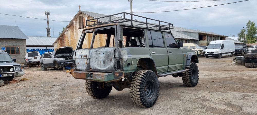 Розборка Nissan Patrol Y60  4.2 бензин