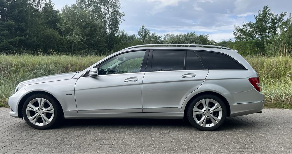 Mercedes-Benz w204 Lift . 1.8 CGI Turbo . Niski przebieg.