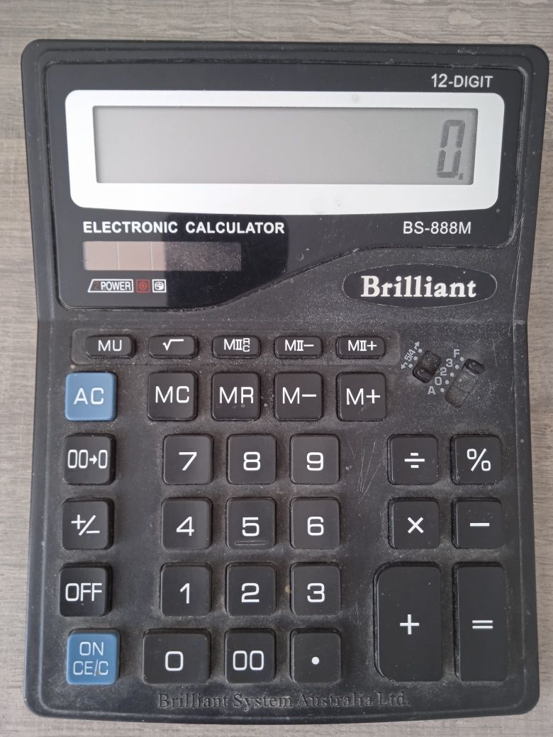 Калькулятор Casio  .