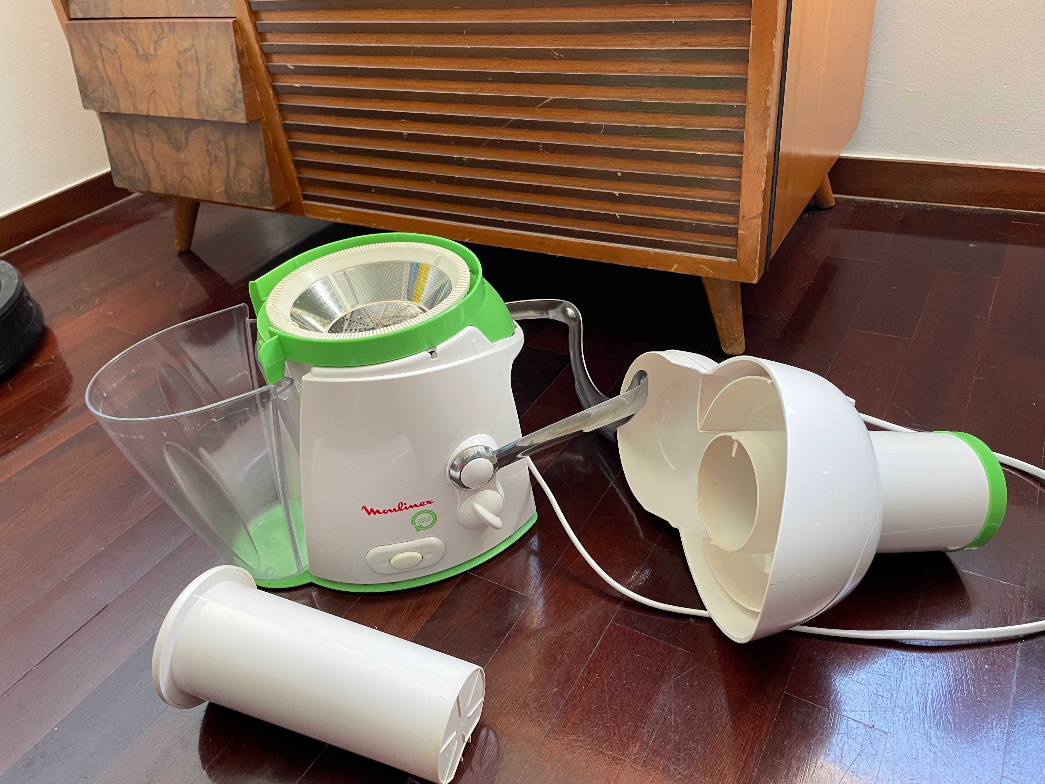 Maquina fazer sumos naturais - Liquidificadora em optimo estado