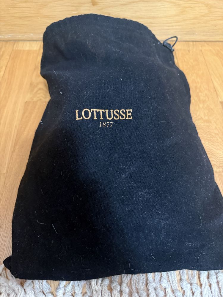 Sapatos Lottusse