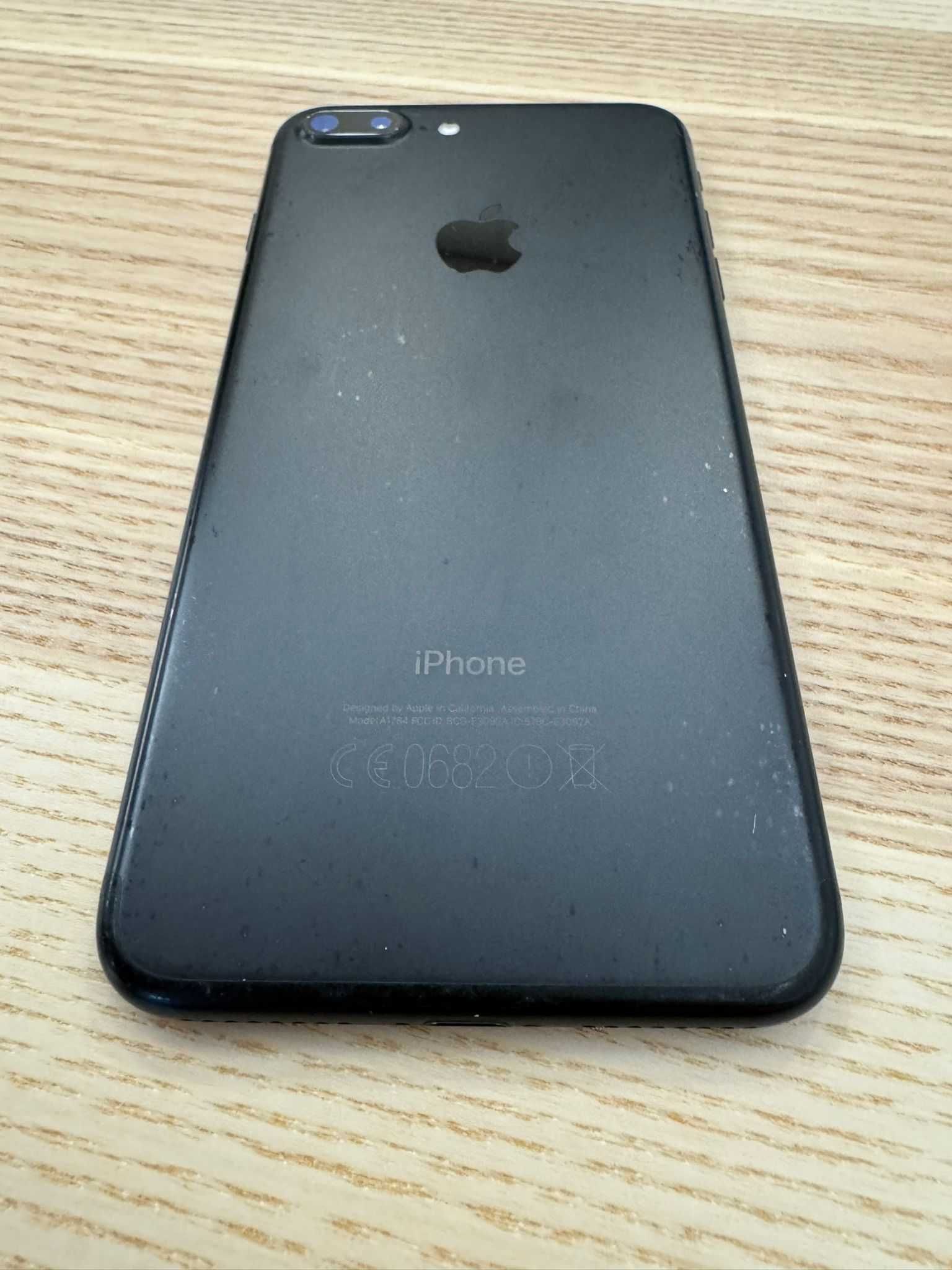 iPhone 7 Plus preto - 128Gb - Usado com marcas