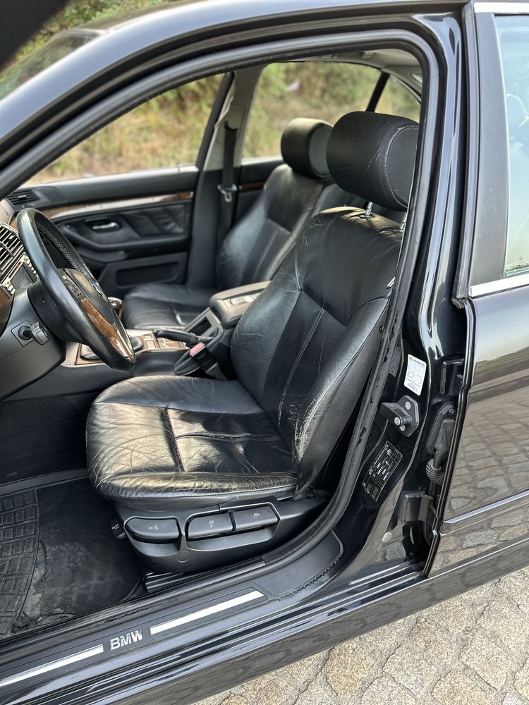 BMW 525D - C/Teto de Abrir