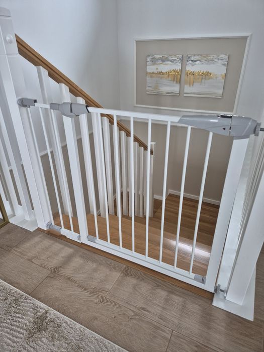 Barierka zabezpieczająca bramka rozporowa ochronna na schody 76-113cm