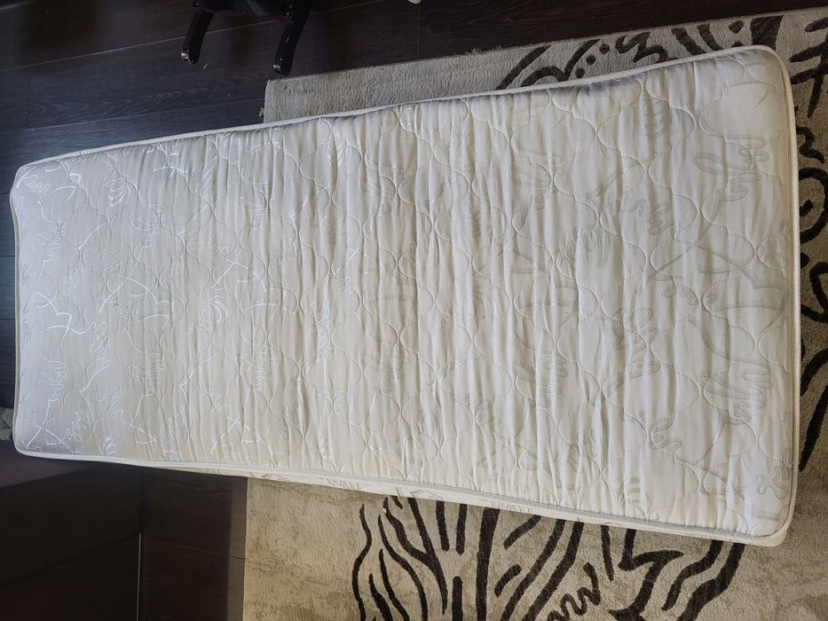 Матрац 180 на  80 пружинний
