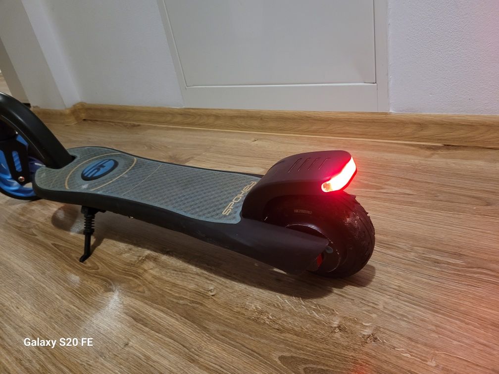 Hulajnoga elektryczna dziecięca
