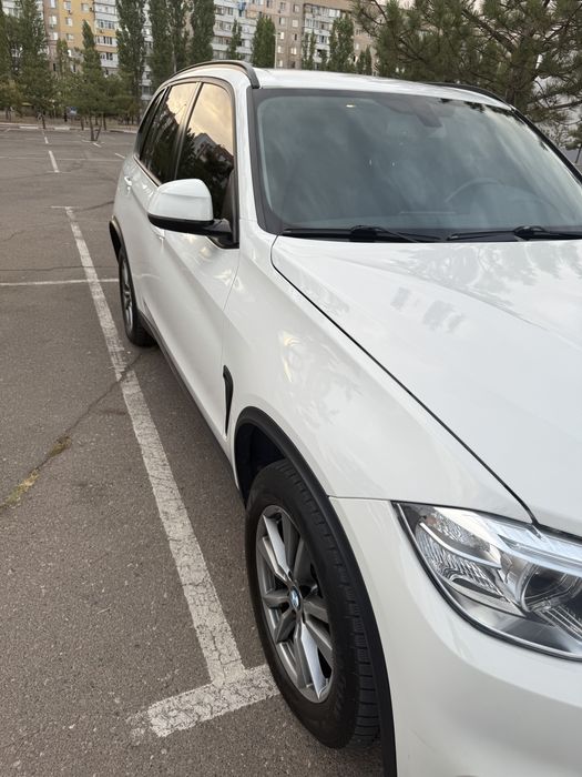 Продаю свій автомобіль .