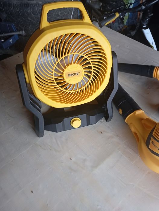 Вібро присоска для плитки під DeWalt АКБ
