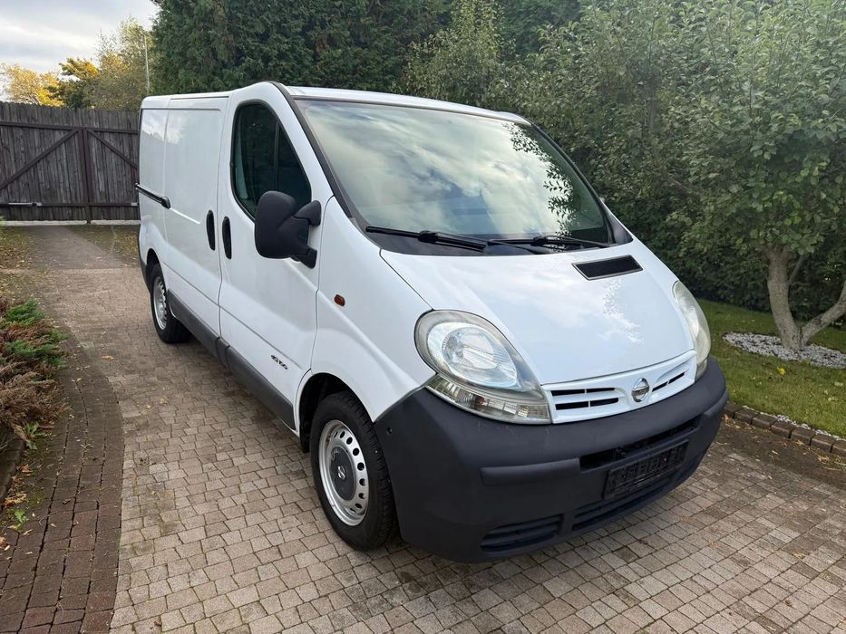 Opel Vivaro  Stan idealny !! Bardzo dobre opony !! Renault Trafic !! Opel Vivaro !!