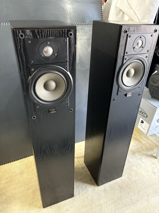 Colunas Celestion 15