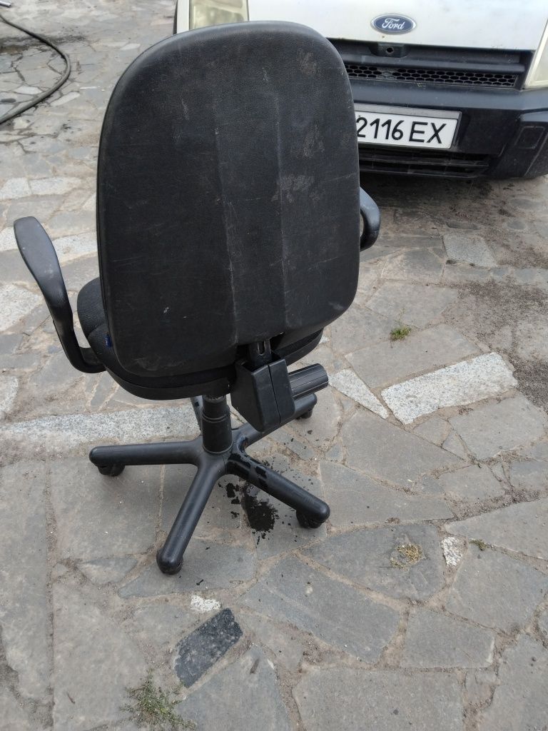 Продам стул компьютерный