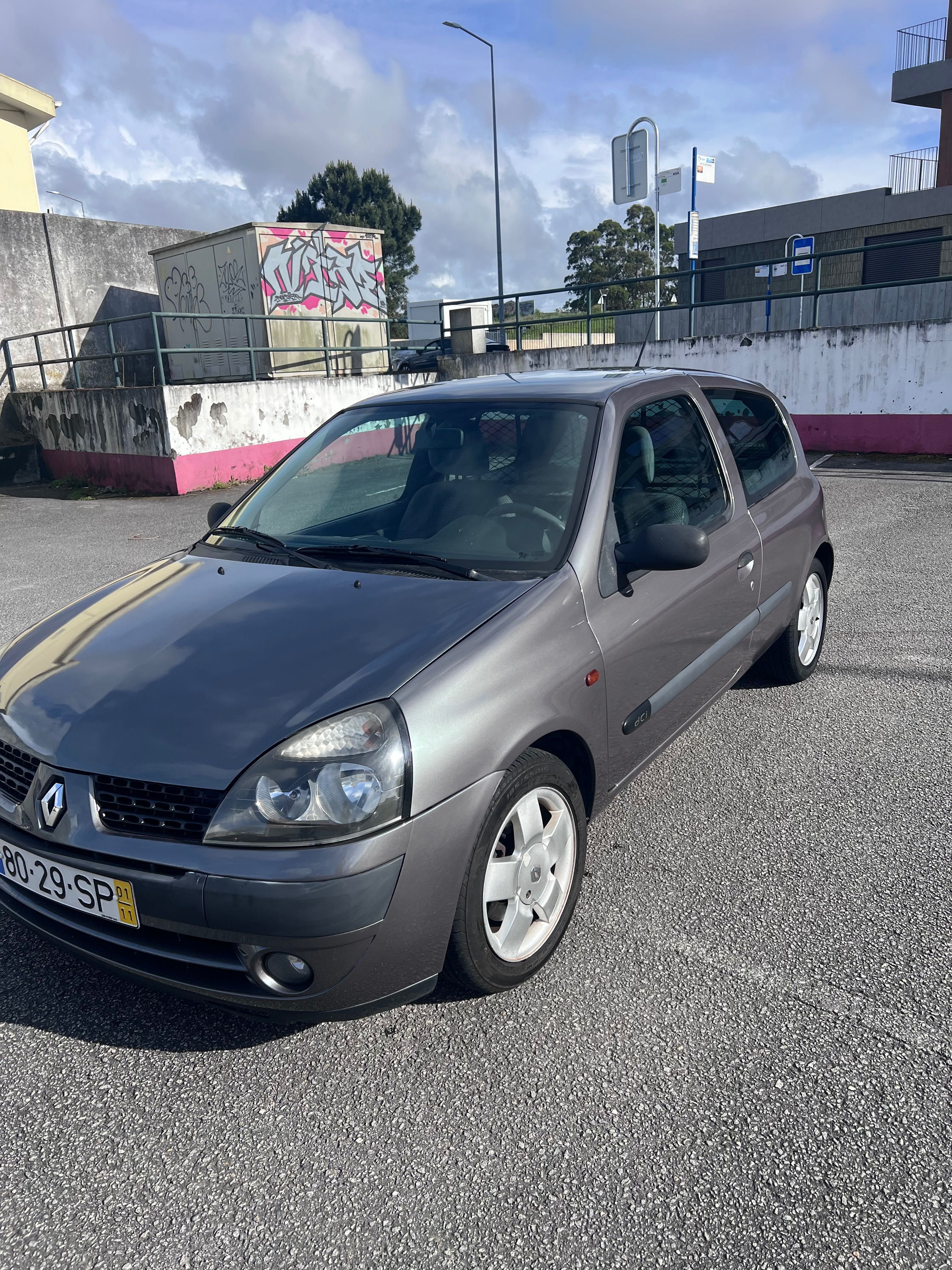Renault Glio comercial