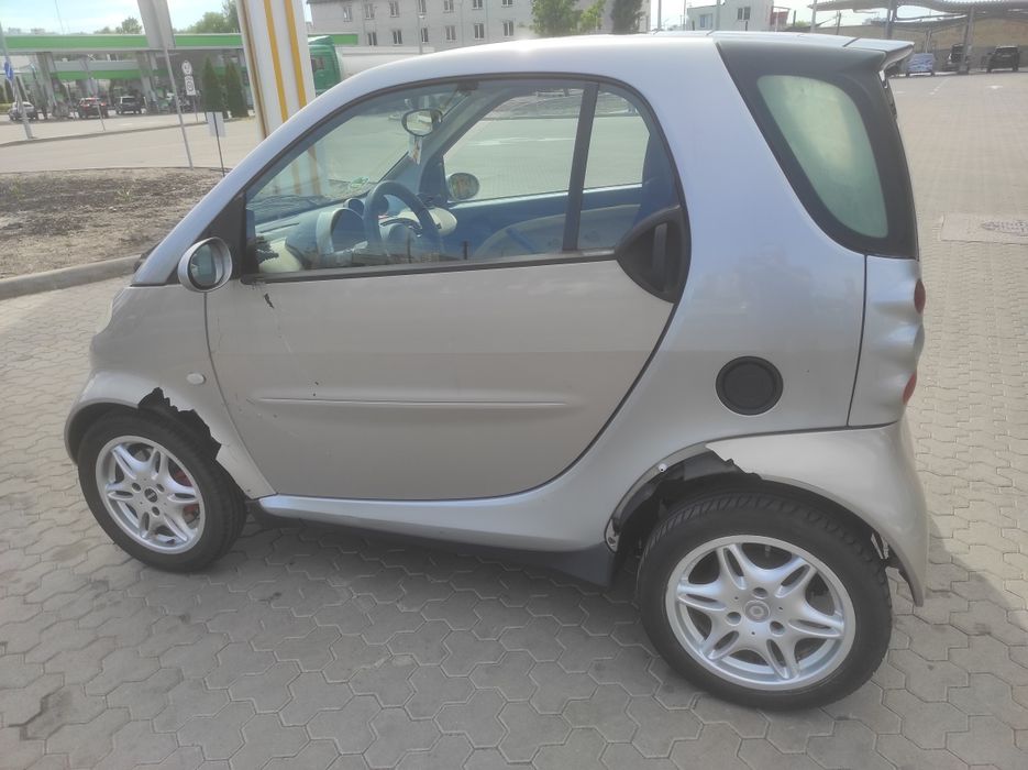 Продам smart fotwo 450 2001г.