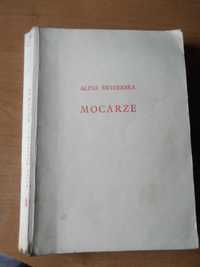 Książka pt,, Mocarze"1961 rok po biblioteczna.