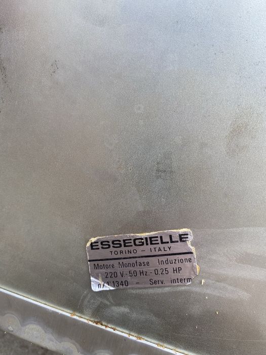 Слайсер професійний ESSEGIELLE