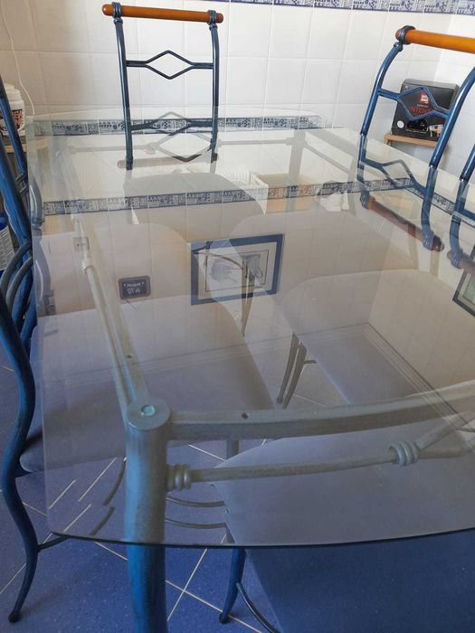 Conjunto mesa + 6 cadeiras