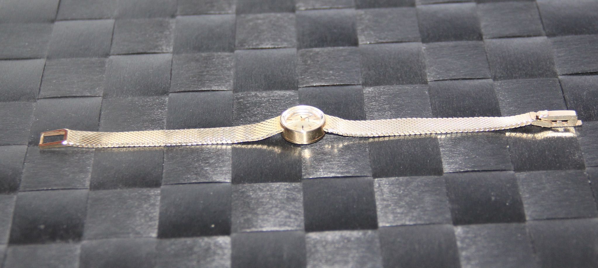 omega złoty zegarek damski naręczny złoto 585 bransoletka nakręcany