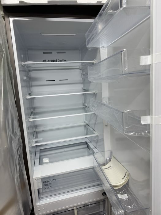 Холодильник Samsung 390L Wifi