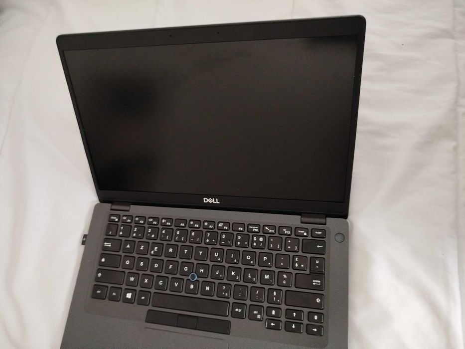Dell Latitude 5400 – Impecável!  À venda