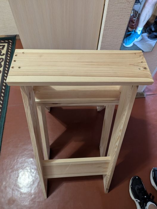 Дерев'яний стілець-драбина, стремянка