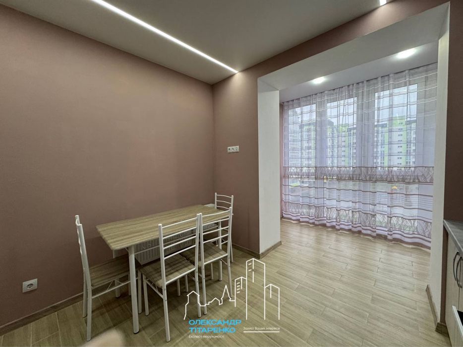 Новесенька квартира в новому будинку