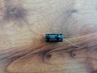 Kondensator elektrolityczny 25V 1000uF 10x20 mm