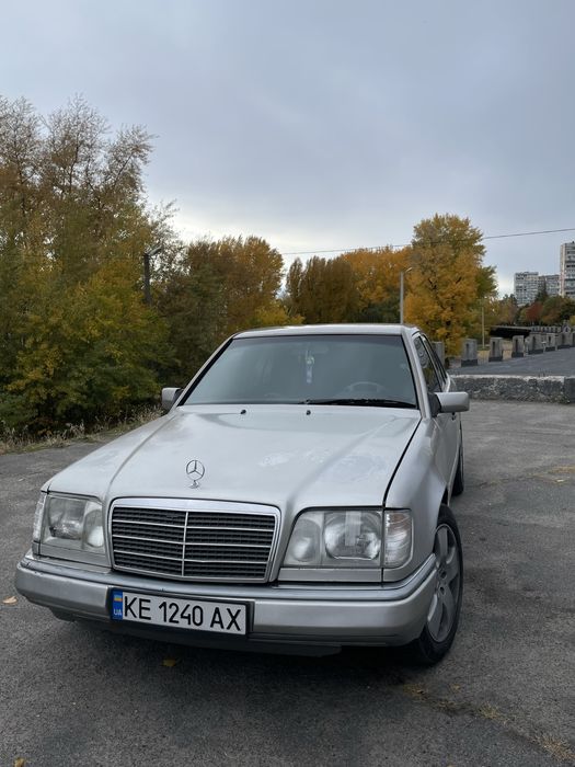 Mercedes w124 e220