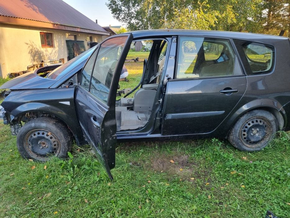 Розбираю Renault Scenic Рено сценік 2