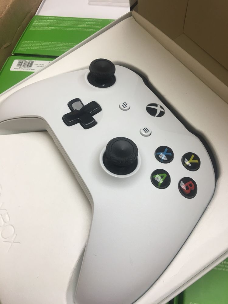 Джойстик XBOX ONE S модель 1708 ревизия 3