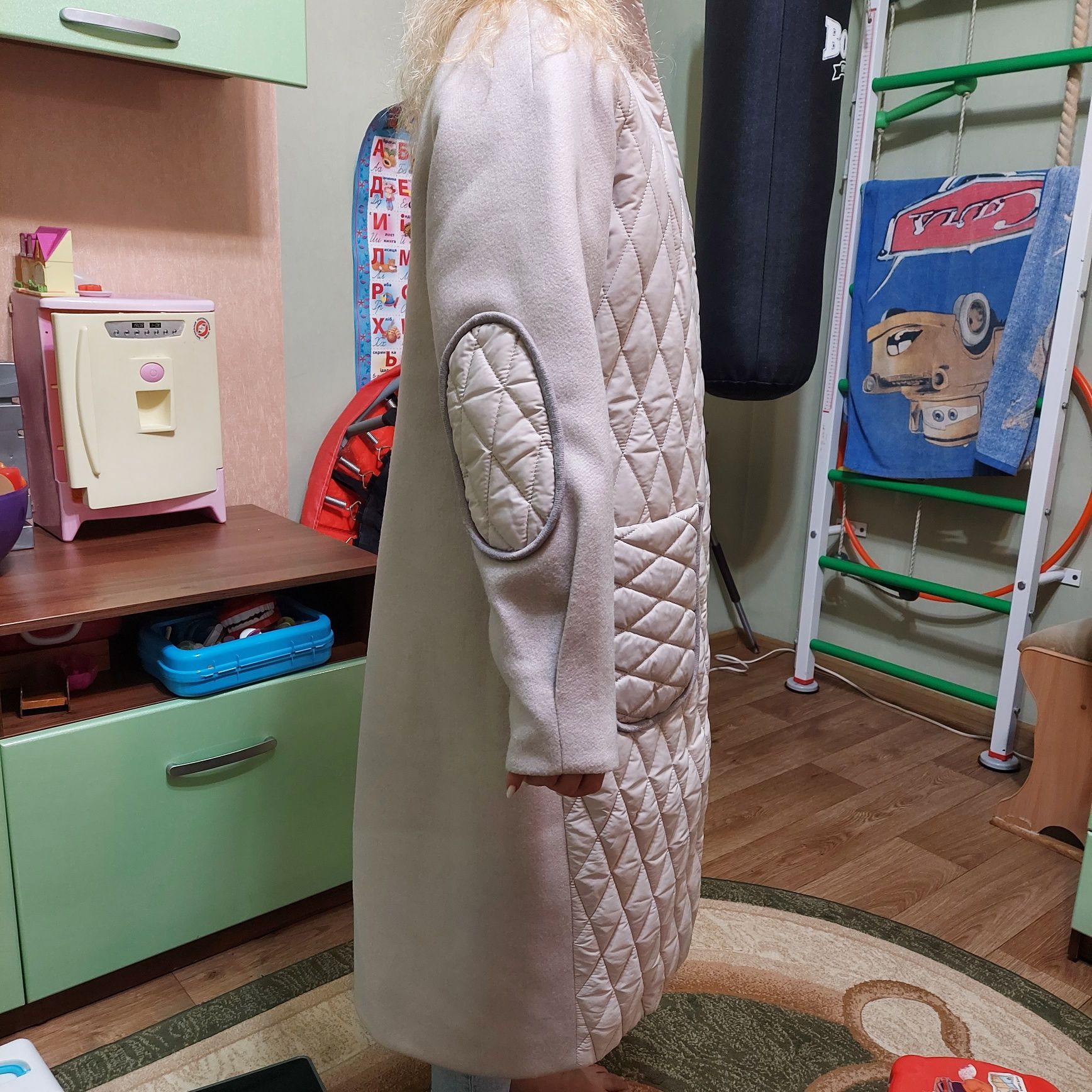 Продам весеннее пальто