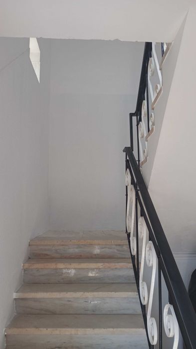 Arranjo estores no Cacém por 11.50€ em Janelas e em Portas 13.50€