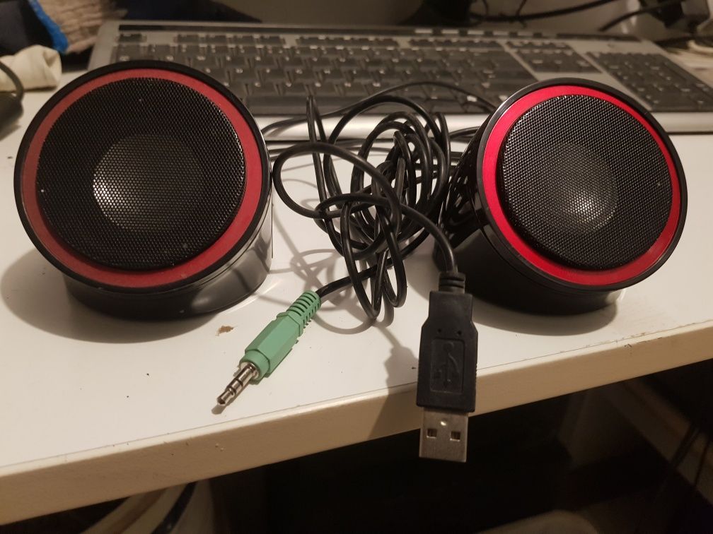 Komputer stacjonarny + monitor