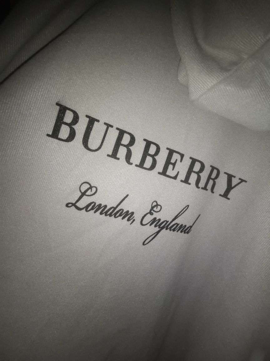 Burberry ponczo z kapturem