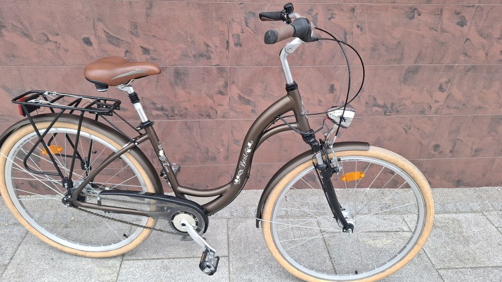 Rower miejski Alu  Damka koła 28 ,  Nexus 7 , Prądnica panasonic